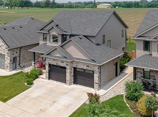 587 Hawthorne Pl, Woodstock, ON N4T0B8