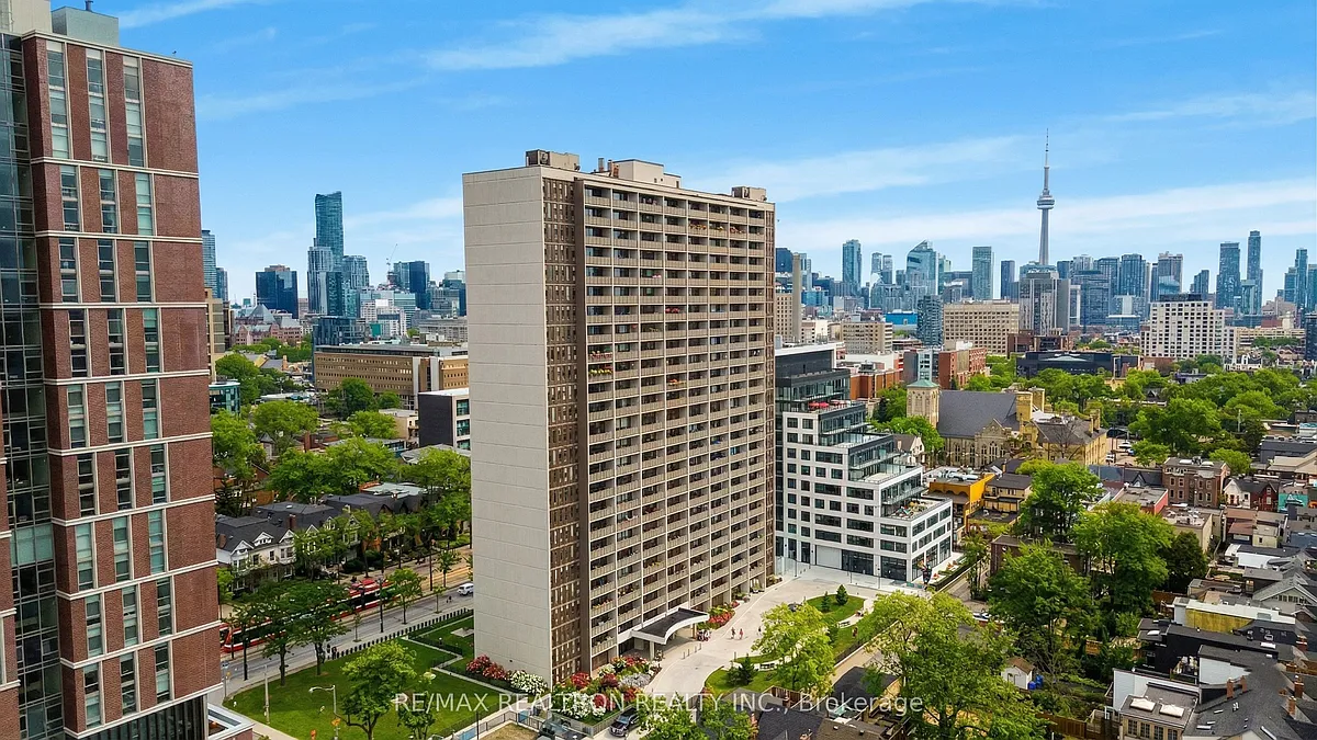 Building Photo - 666 Spadina Ave #504