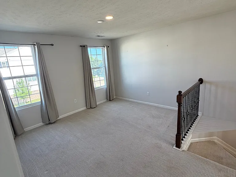 5975 N Pointe Dr — Photo 16