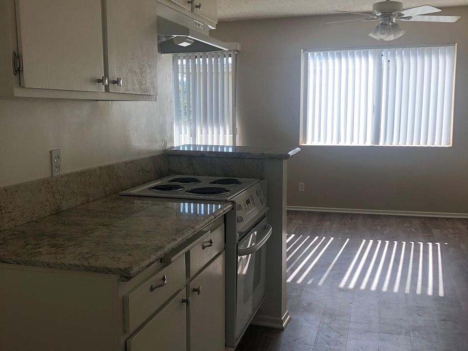 1st image of 1609 Fremont Ave
