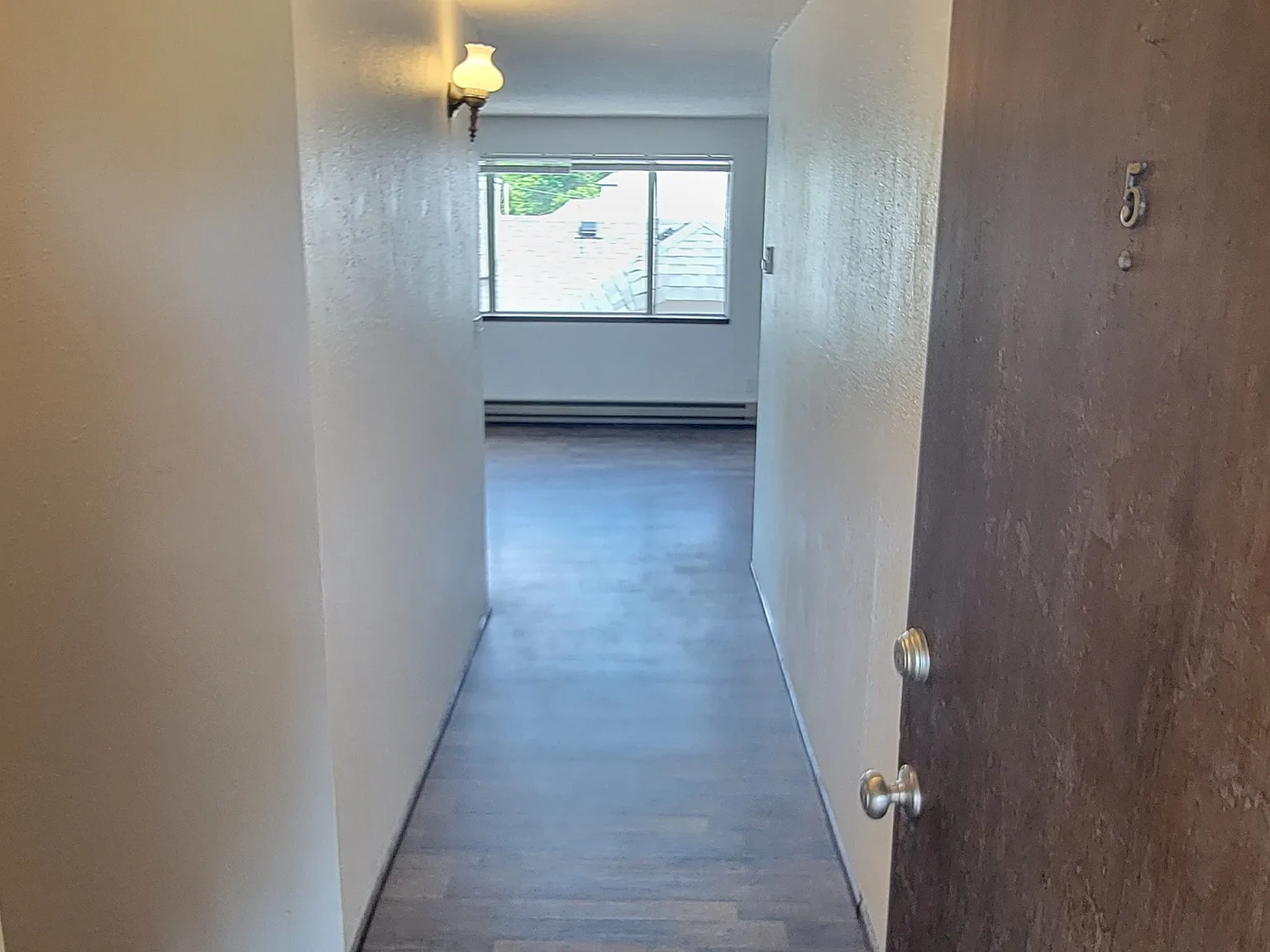 2 bed, 1100 sqft, $1,600 — Photo 3
