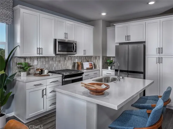 1652 W Cameron Ave, West Covina, CA 91790