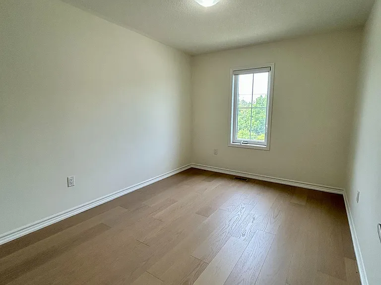 2464 Fall Harvest Cres — Photo 15