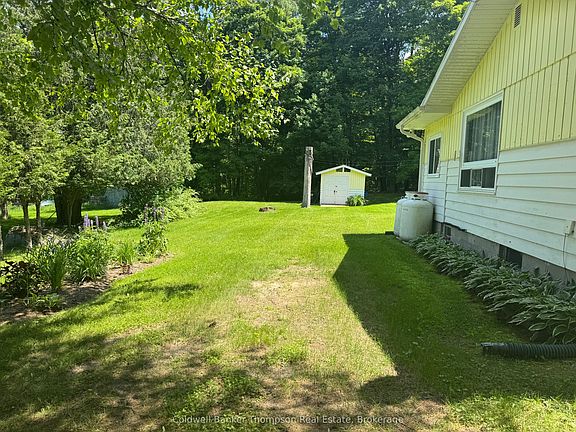 2nd image of 373 Doe Lake Rd