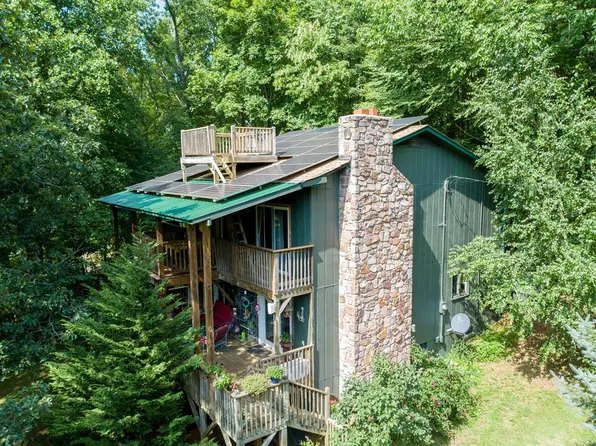 266 Hinson Thomas Rd, Spruce Pine, NC 28777