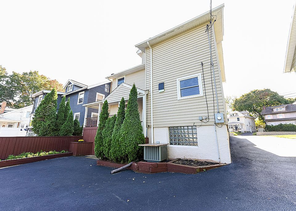 128 Empire Blvd, Rochester, NY 14609 Zillow