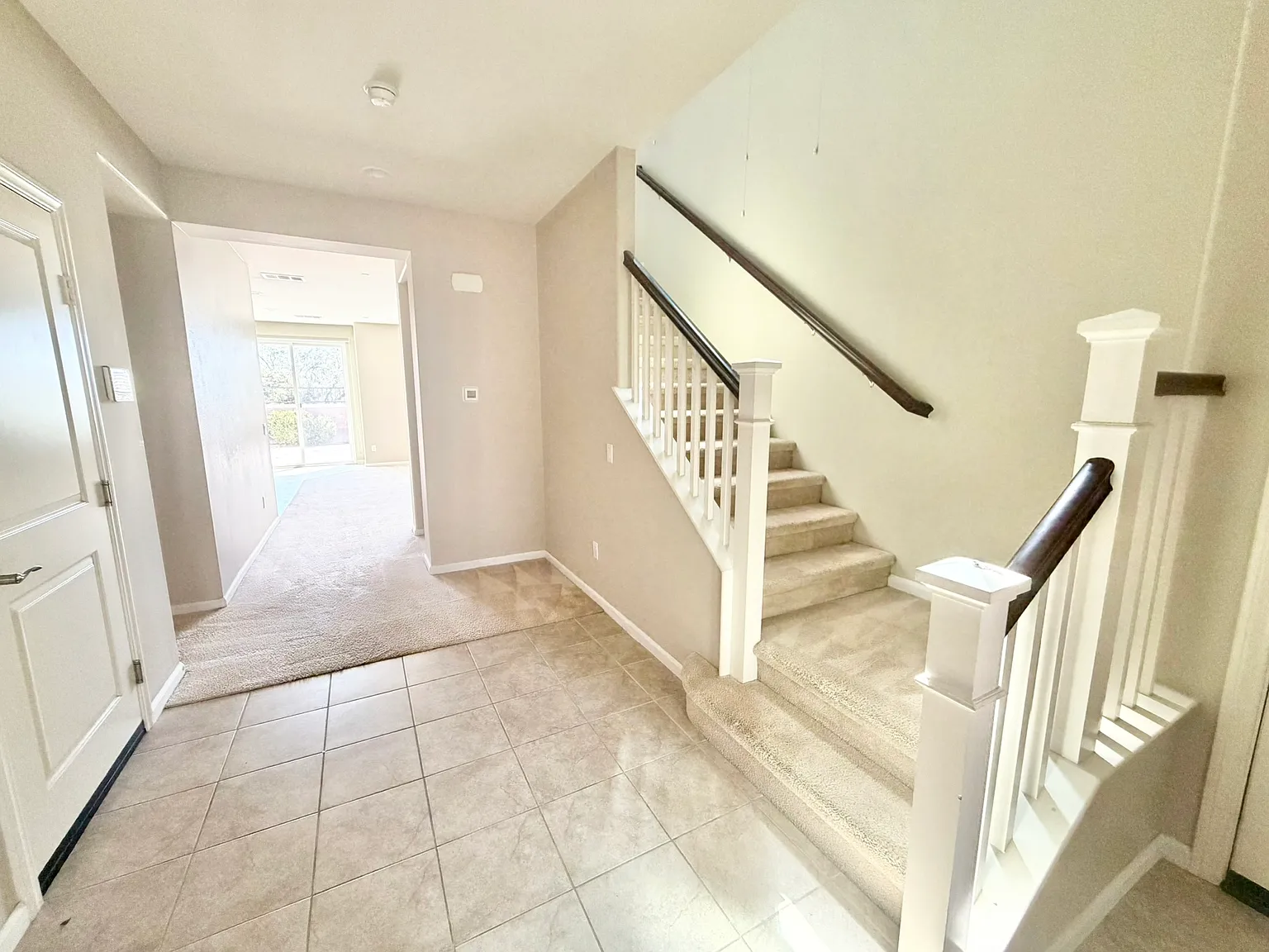 5 bed, 2805 sqft, $3,850 — Photo 3