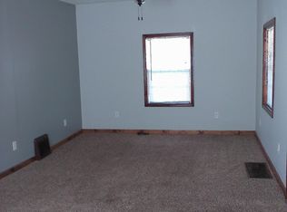 1708 Adams St, Tilton, IL 61833