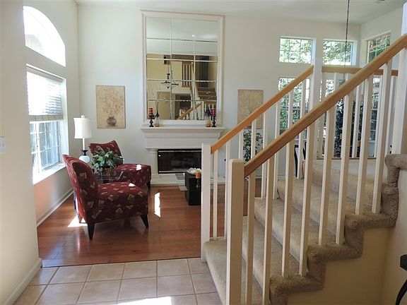 4th image of 23 Snowball Ct