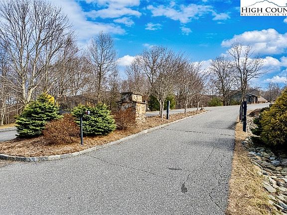 4th image of Lot 33 Wapiti Way