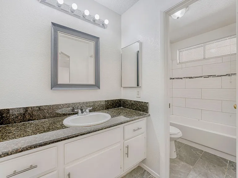 6472 Burlwood Way — Photo 14