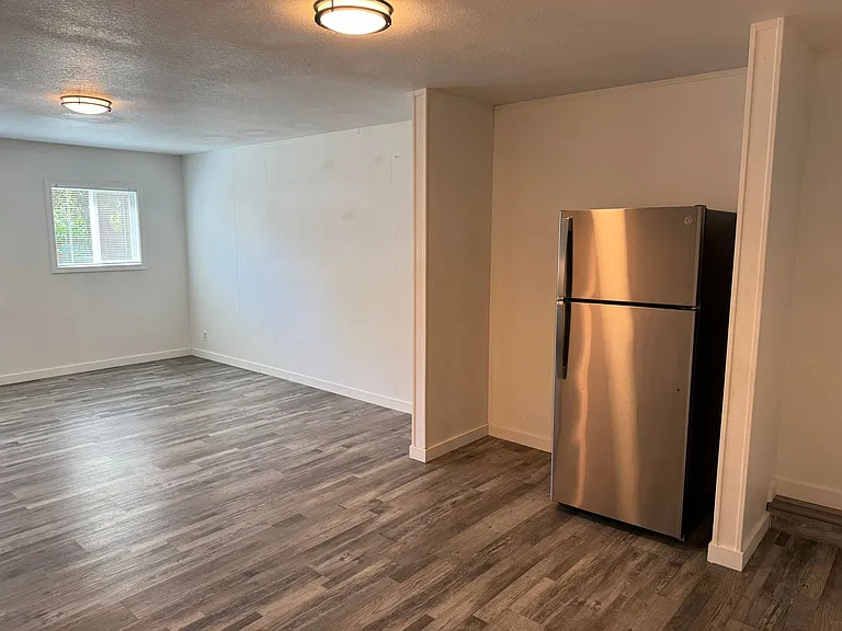 3358 Richard Ave — Photo 12