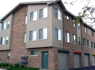 286 E Elmwood Ave, Clawson, MI 48017