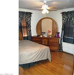 5th image of 18 Lenox Ave