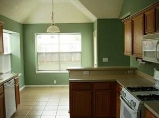 738 River Oak Way, Lake Dallas, TX 75065
