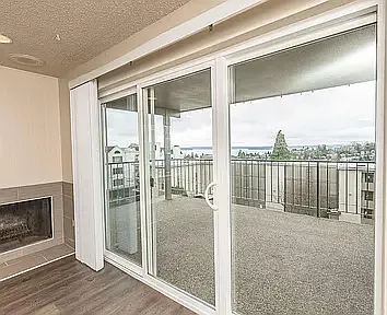 44th Ave SW — Photo 2