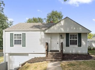 532 NE 43rd Ter, Kansas City, MO 64116