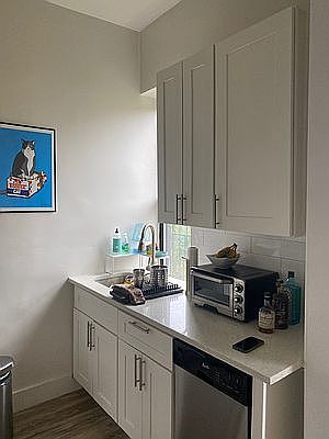 3rd image of 164 W 128th St APT 4B