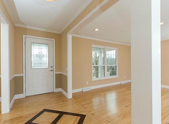 4th image of 2161 Pardoroyal Dr