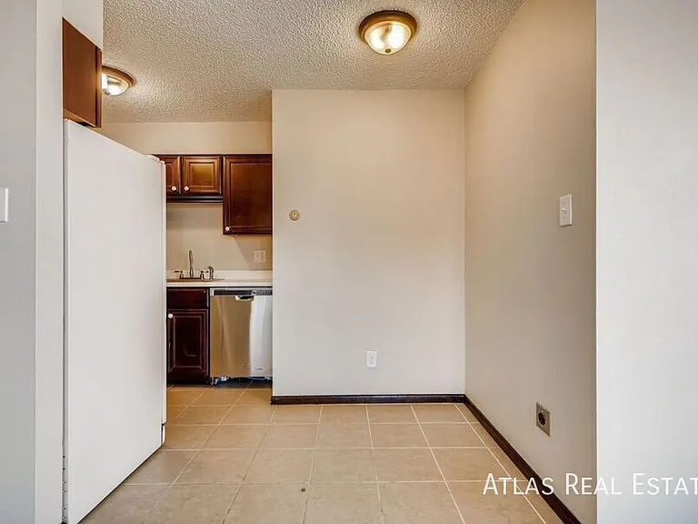 498 W Powers Ave #202 — Photo 7