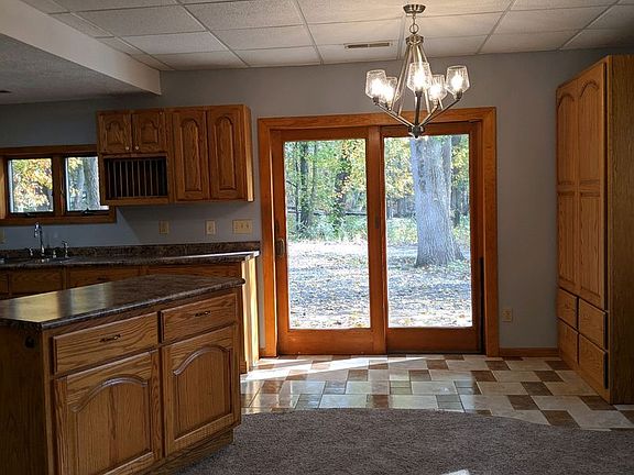 3rd image of 1103 W Winona Ave #B