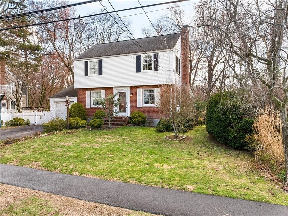 1st image of 28 Barnesdale Rd