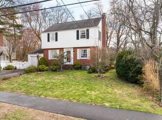 28 Barnesdale Rd, Natick, MA 01760