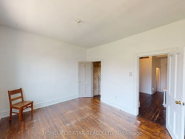39 Humbert St #2 — Photo 6