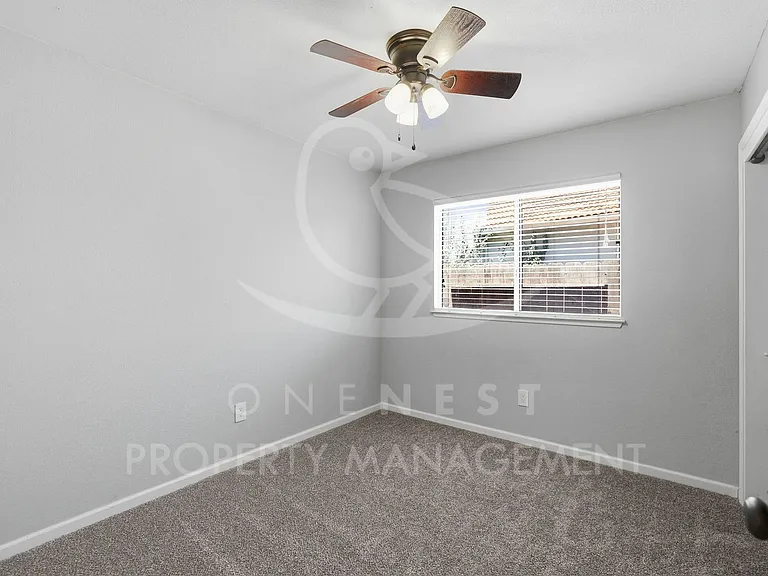 2545 Muirfield Dr — Photo 13
