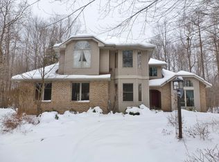 4165 Spring Hill Rd, Midland, MI 48642