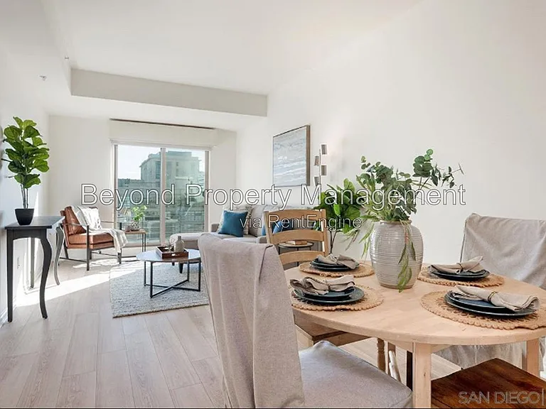 450 J St #7171 — Photo 4