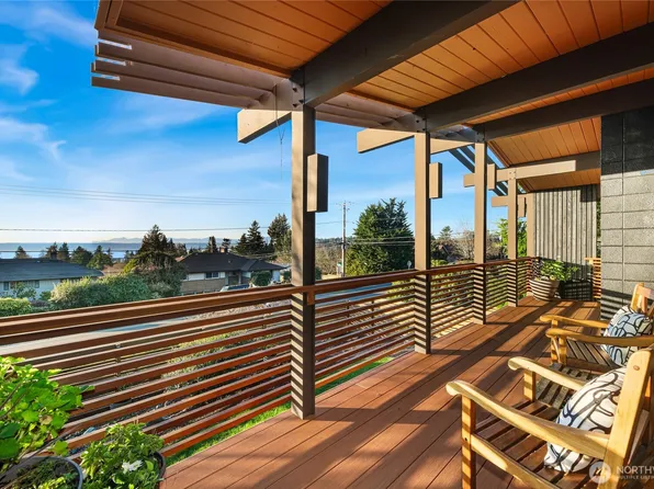 18600 4th Avenue SW, Normandy Park, WA 98166