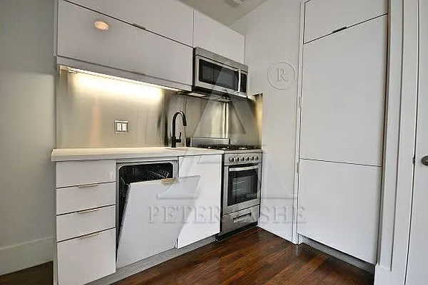 Rented by Peter Ashe | media 1