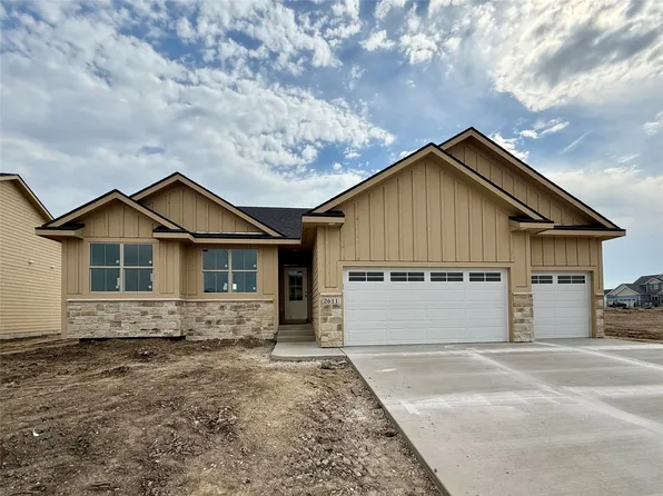 2611 NW Fairfield Dr, Ankeny, IA 50023