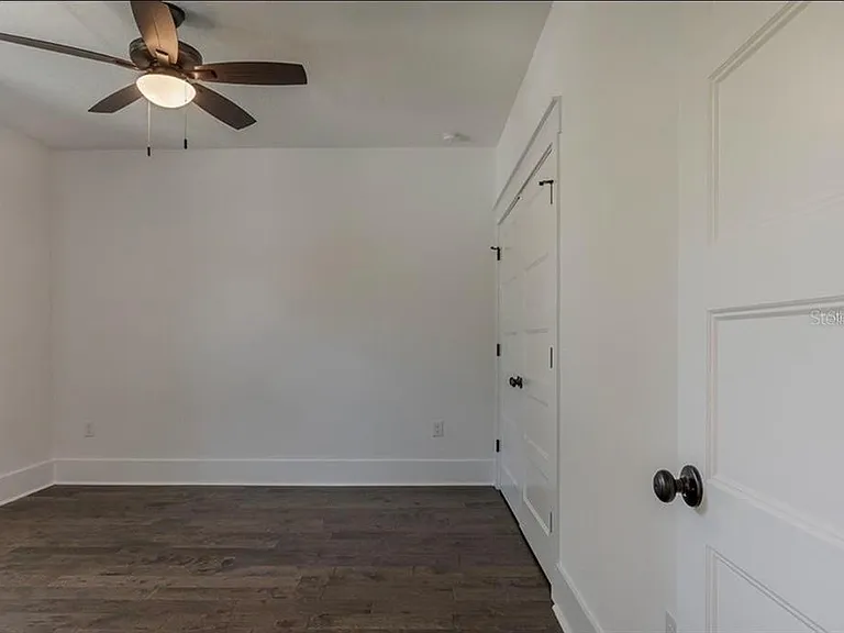 5813 N 18th St — Photo 30