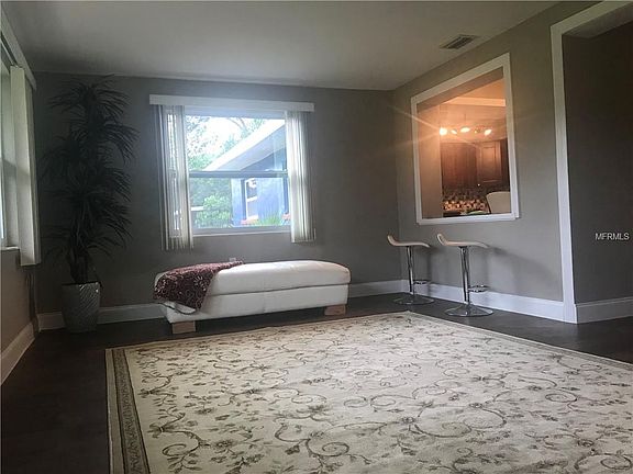 5th image of 4351 Park Ave