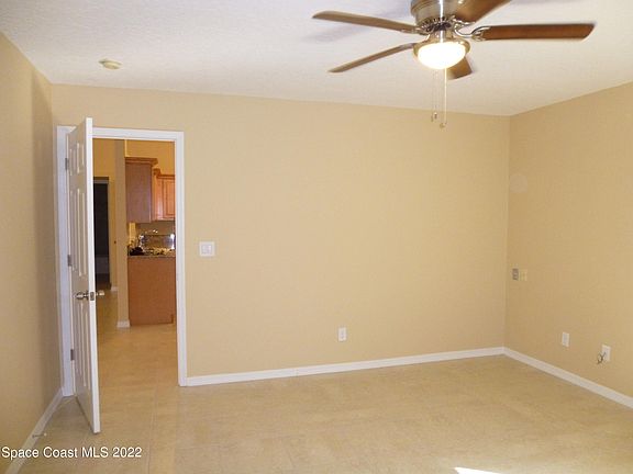 4th image of 960 Ray Rd SE