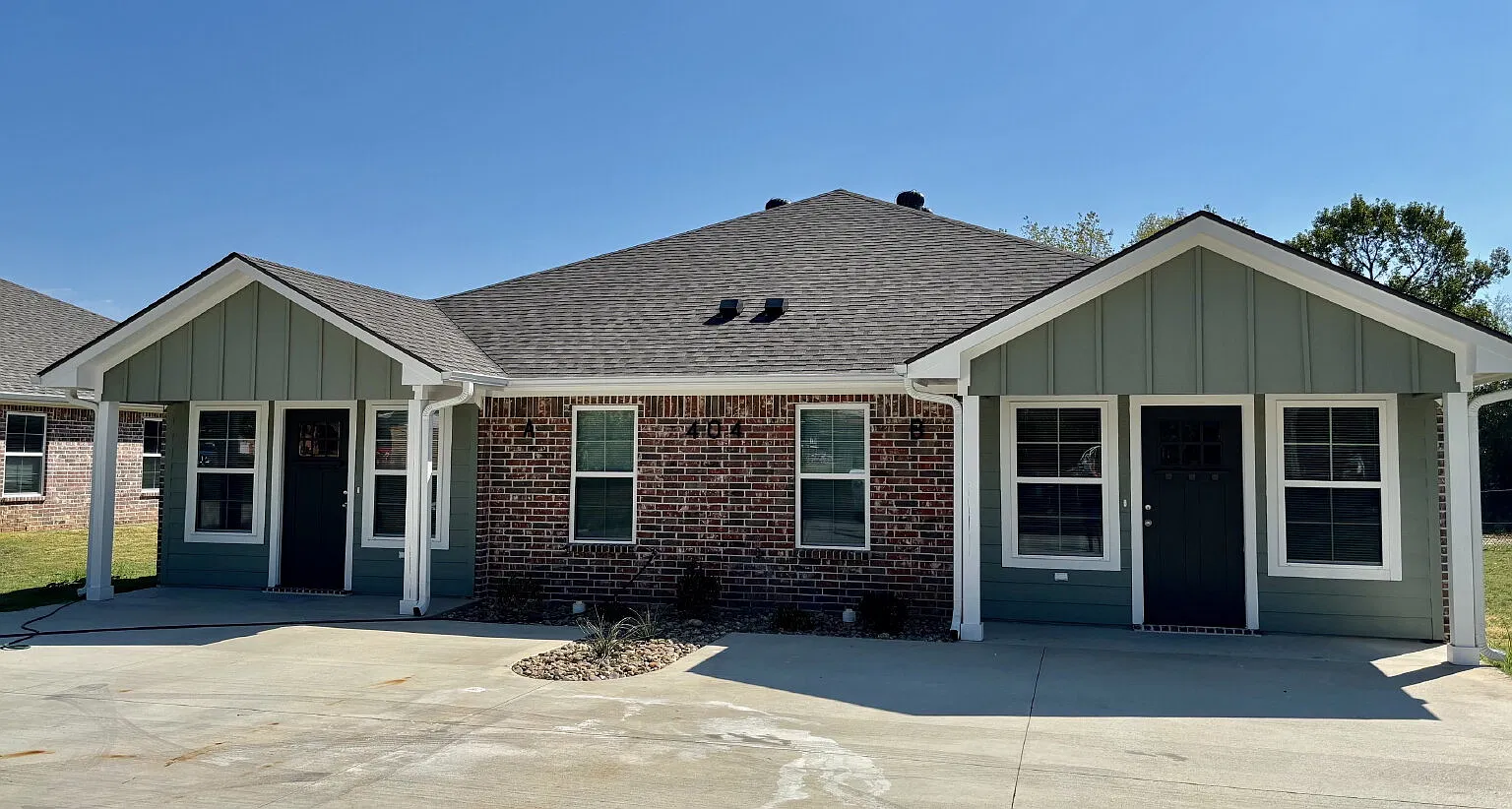 3 bed, 2.0 bath, 1150 sqft, $1,500 — Photo 1