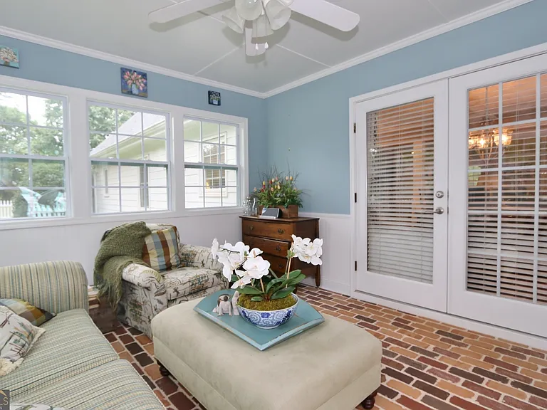 1001 Brownwood Rd — Photo 9