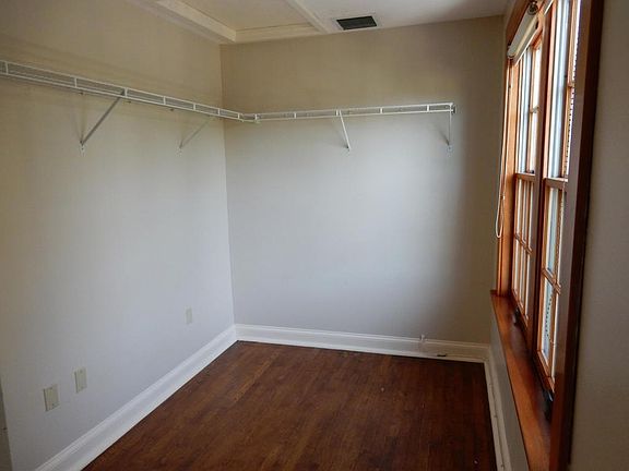 Dressing Room/Walk in Closet