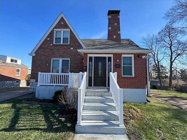 4 bed, 2002 sqft, $2,000 — Photo 1