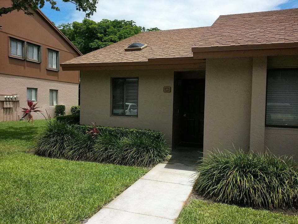 1st image of 2445 SW 22nd Ave #1010