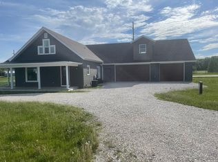330 N White Fox Rd, Webster City, IA 50595