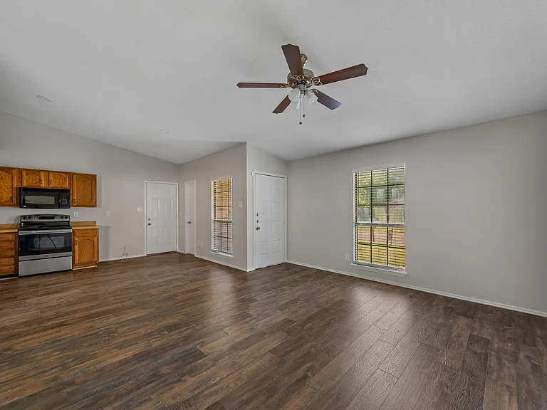 4716 Rose Of Sharon Ln — Photo 10