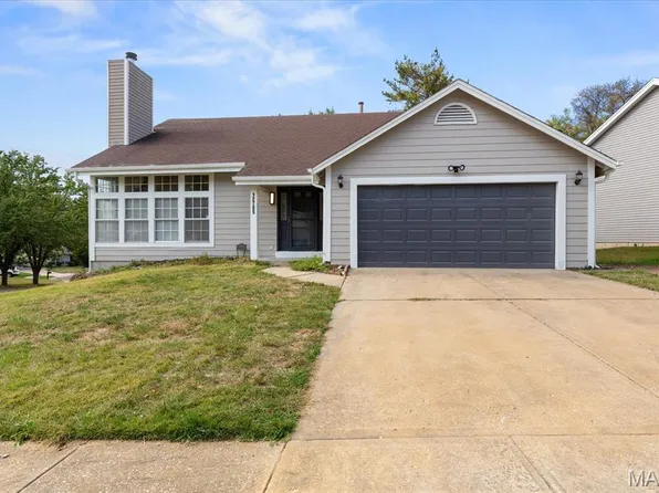 12705 Stubwood Dr, Florissant, MO 63033