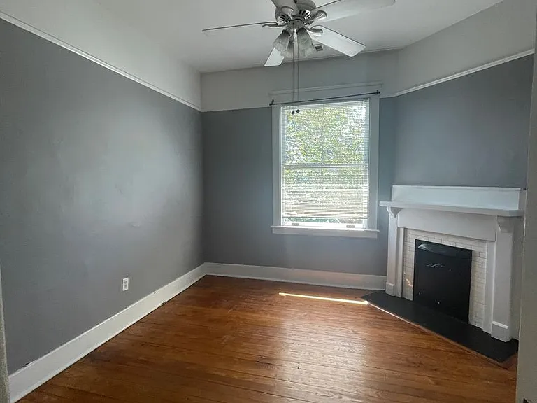 416 E 40th St — Photo 37