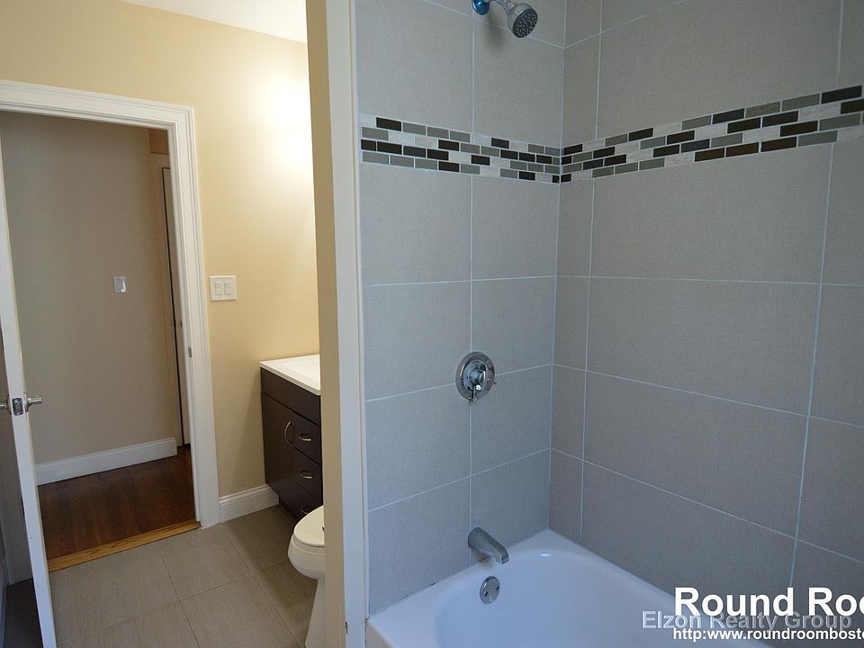 2nd image of 260 Foster St #1C