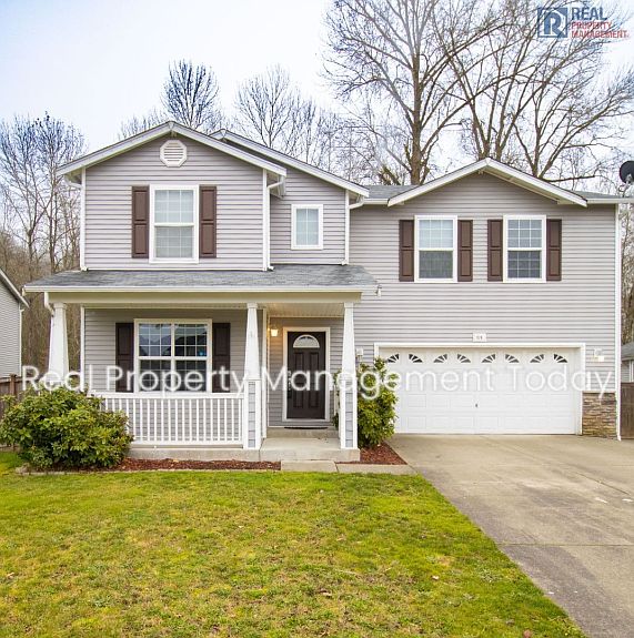 1st image of 924 Daffodil Ave NE