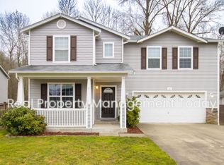 924 Daffodil Ave NE, Orting, WA 98360