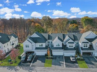 31 Lindentree Ln, Middletown, NY 10940